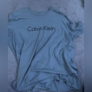 Basic grey Calvin Klein t shirt